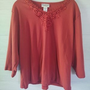 North style 1X orange top embellishment EUC